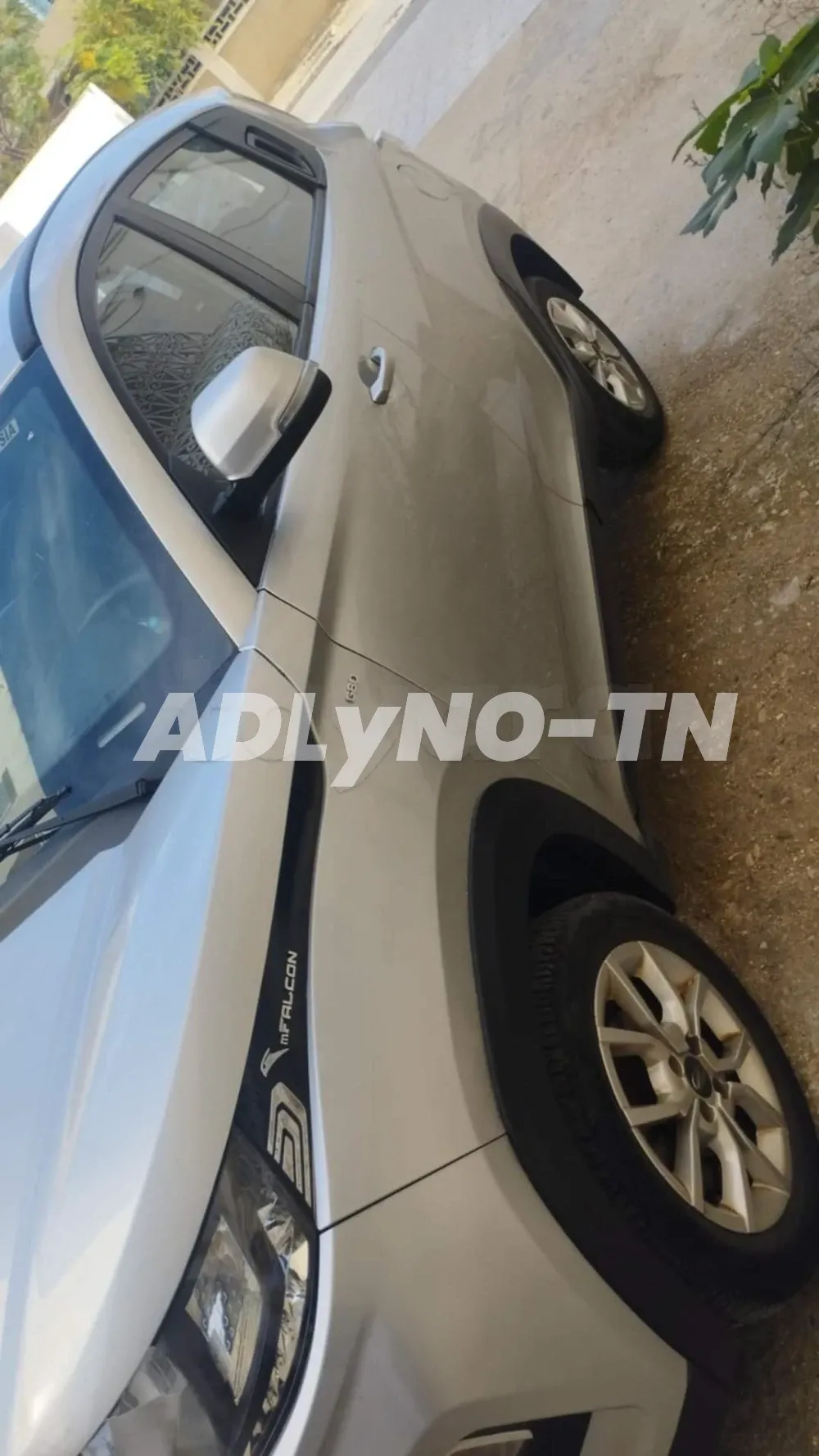 2021 Mahindra kuv 100 k6+ à Tunis - Photo 5