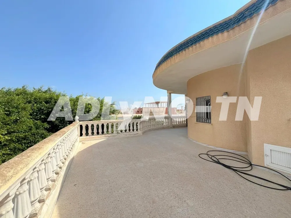 Villa S+4 à Bouzayen km6.5 à Sfax - Photo 6