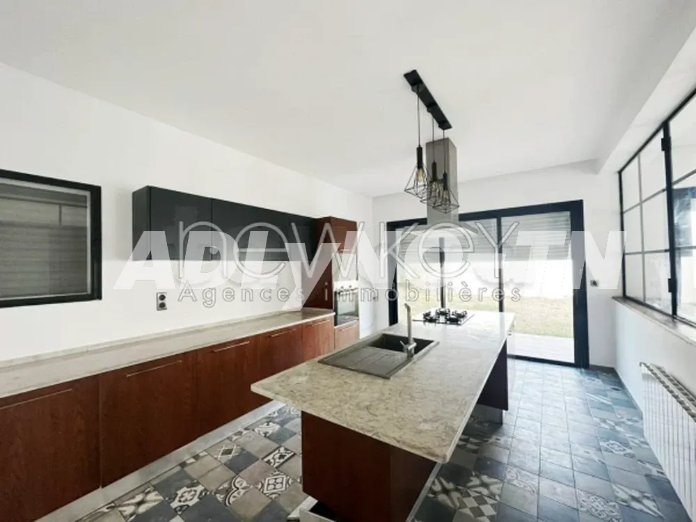 Une Villa indépendante S+4 à vendre à La Soukra à Ariana - Photo 4