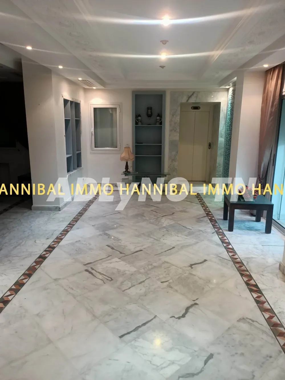 A vendre une belle villa à Carthage Hannibal à Tunis - Photo 5
