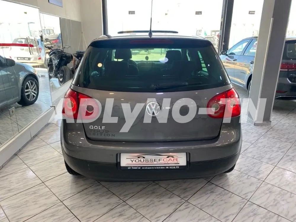 Golf5 1.4 avec toit à Sfax - Photo 1