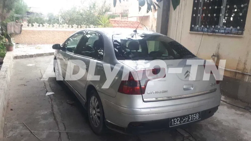 Citroën c5 hdi à Bizerte - Photo 3