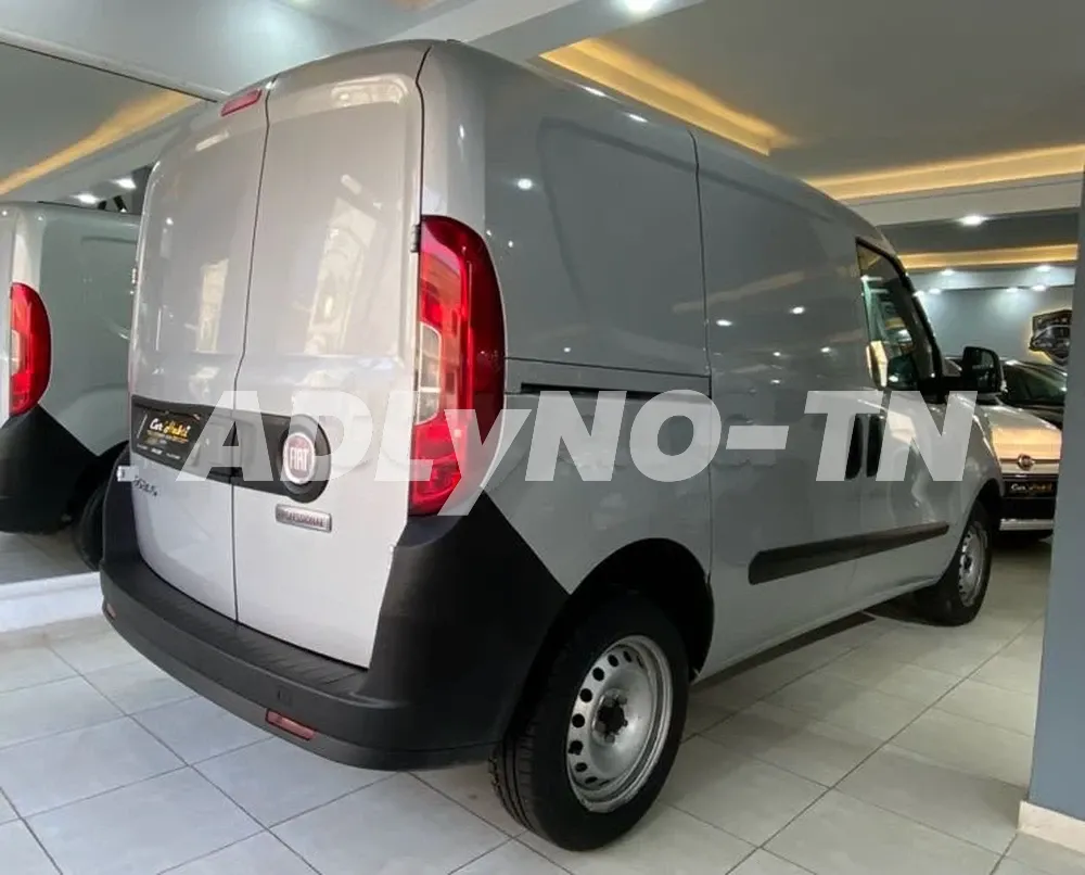 2021 FIAT DOBLO PREMIÈRE MAIN ? à Tunis - Photo 5