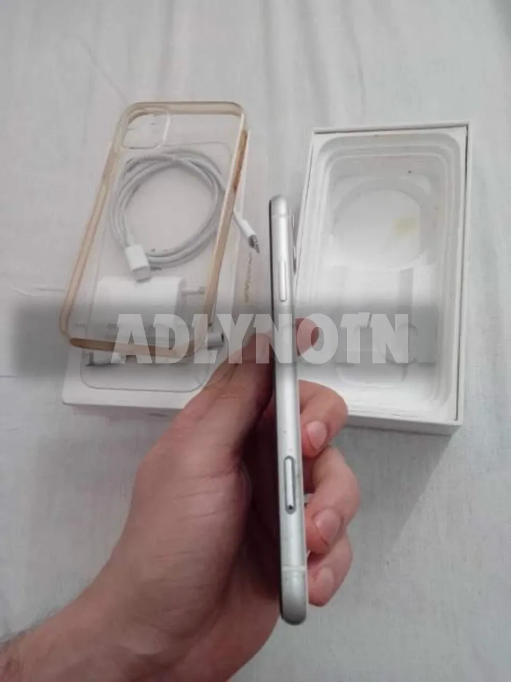 iPHONE 11 64GB BLANC à Tunis - Photo 4