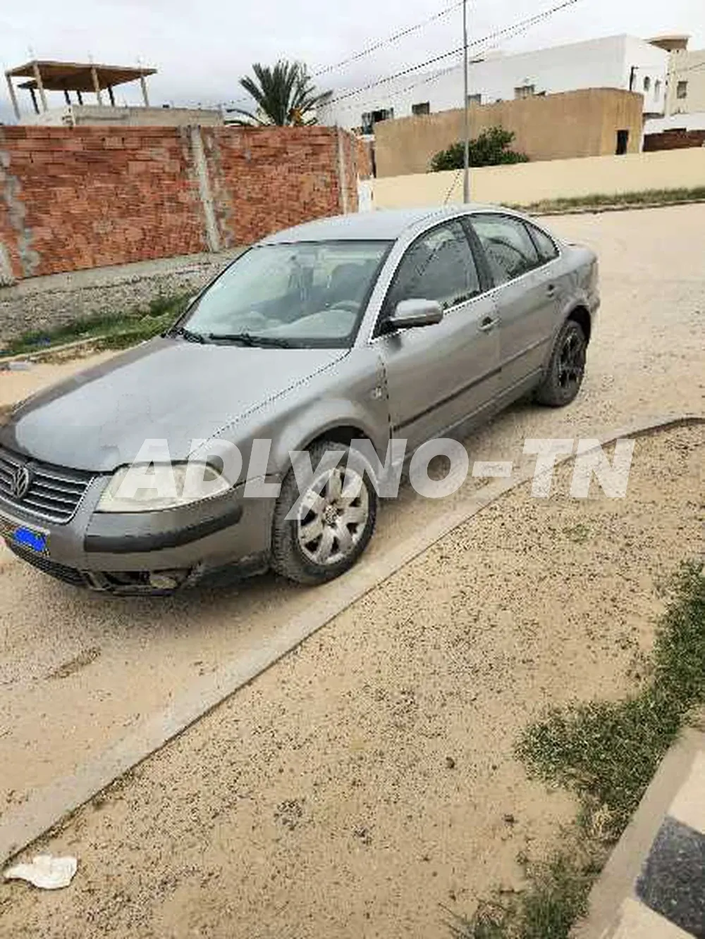 Passat tdi 1.9 deux bondes rouges 130 cv 7 cv gazoil modele 2002 tt options climatiseur electronic en marche abs fermiture cantral 4 vitres electric chargeur 6 cd multifonctions au volant à Sfax - Photo 2