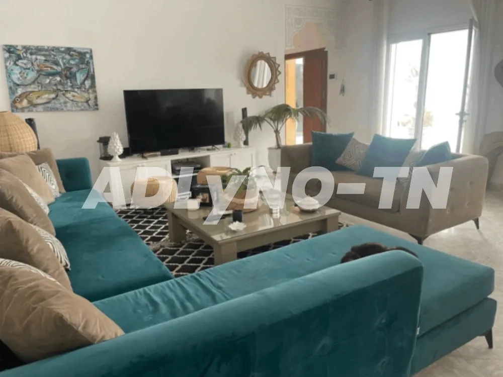 A vendre à Hammamet une villa S+4 située dans un quartier résidentiel et calme à Nabeul - Photo 2
