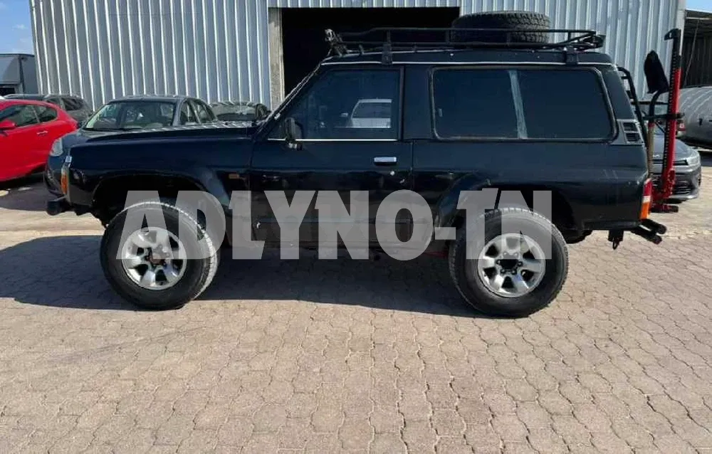 nissan patrol y60 à Ariana - Photo 1