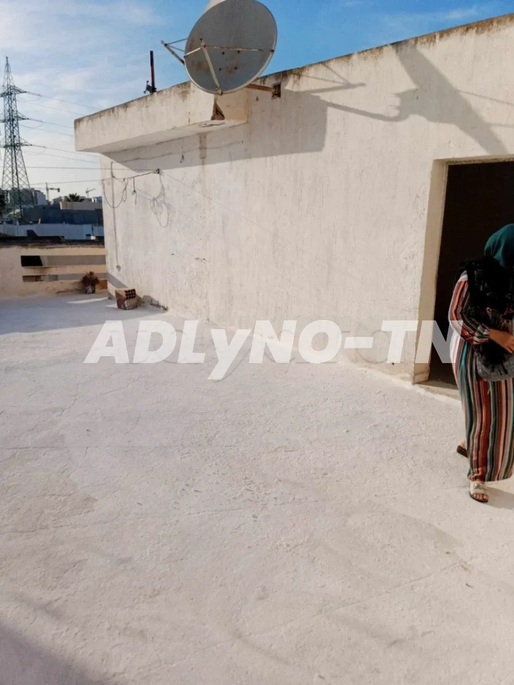 A vendre un duplexe S+3 avec garage a cité IRRIESSA en face jardin de Carthage 200m du siège BANC EZITOUNA autoroute la Goulette à Tunis - Photo 6