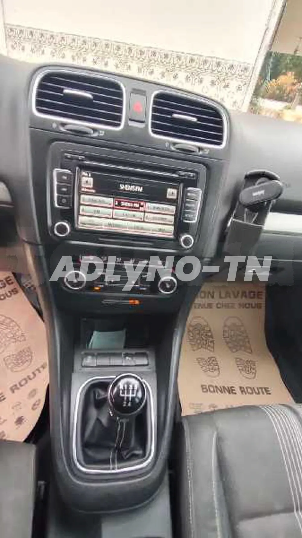 Golf 6 tdi Match plus toit ouvrant à sousse - Photo 7