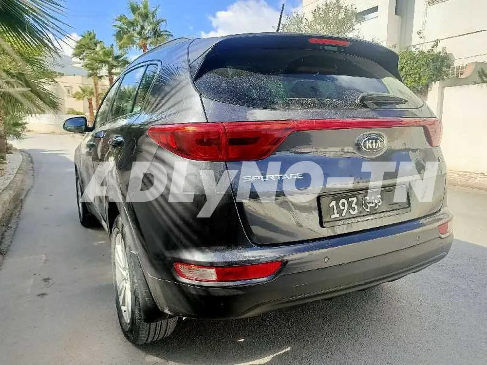 Kia Sportage BVA essence à Tunis - Photo 3