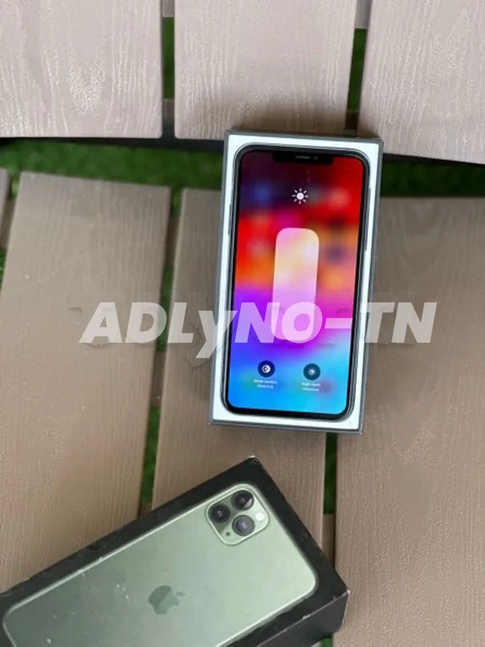 iPhone 11 pro max ?256gb à sousse - Photo 1