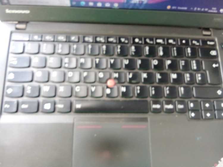 Pc Portable LENOVO ThinkpadcT240 i5 G4 8Go RAM 500