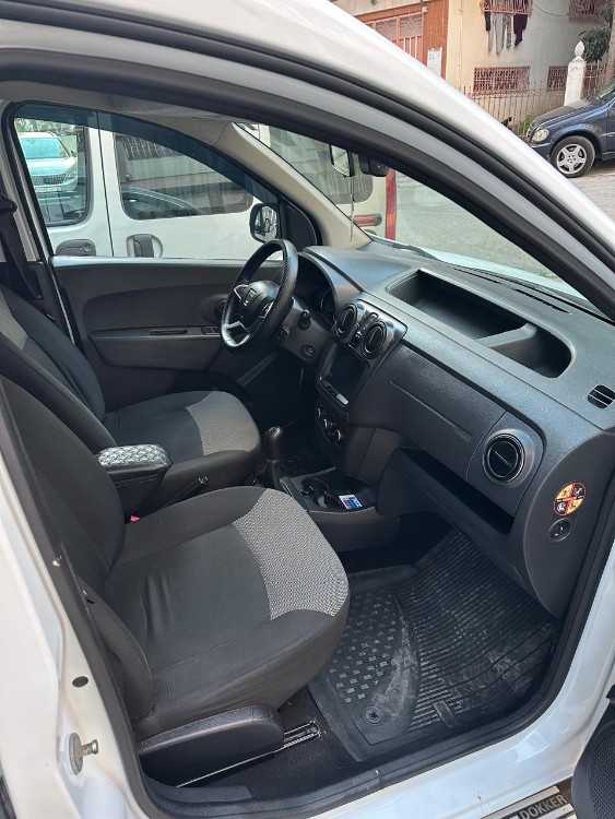 Dacia dokker a ventre