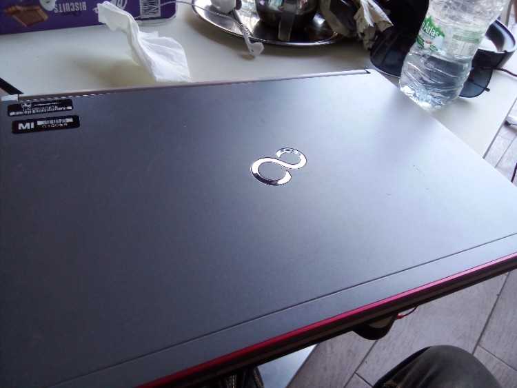 FUJITSU LIFEBOOK i7 G4 8Go RAM 256Go SSD Btter 5H
