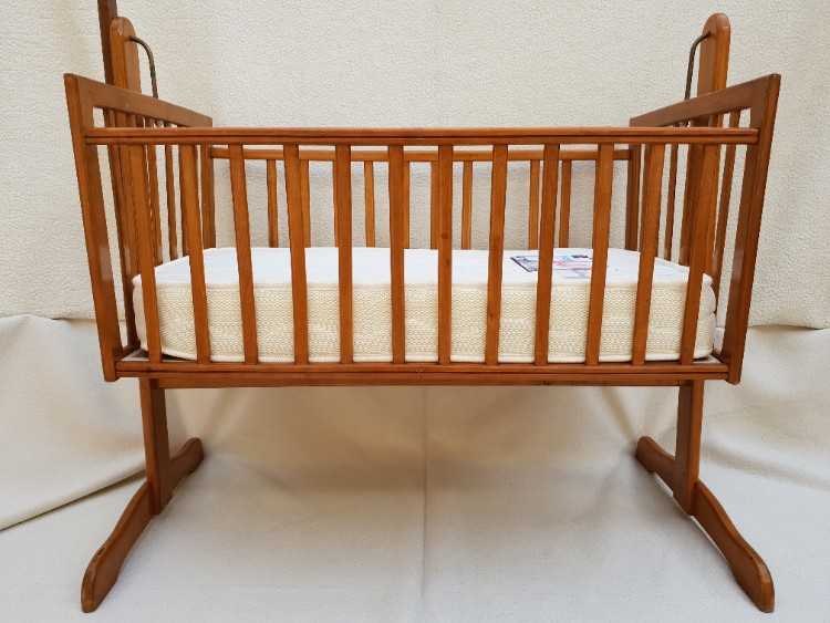 Balancelle Lit Berceau bébé bois massif et Matelas