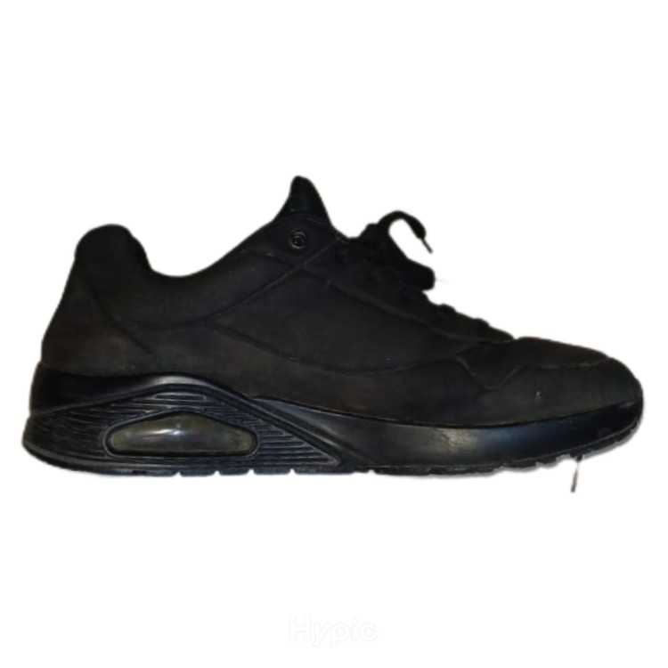 Vendre Baskets pour hommes de la marque Skechers.
