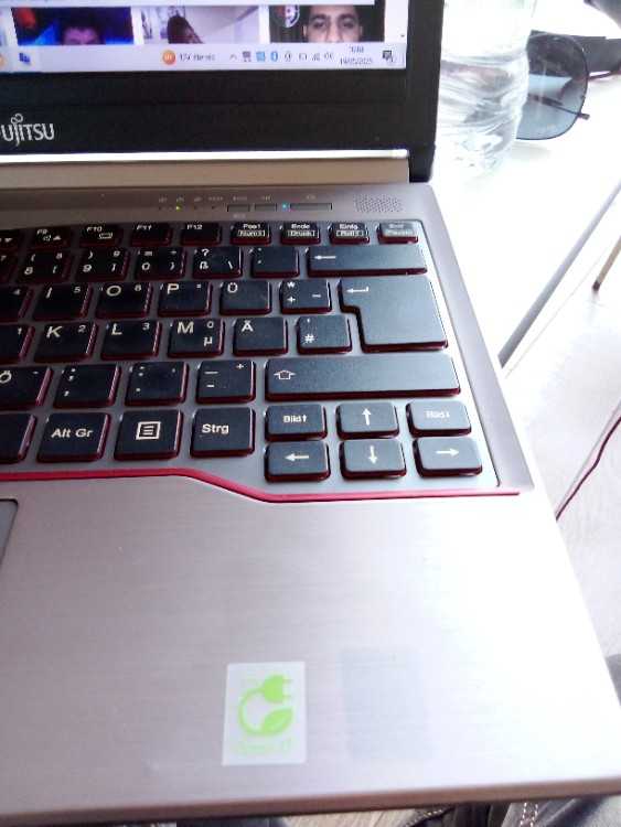 FUJITSU LIFEBOOK i7 G4 8Go RAM 256Go SSD Btterie