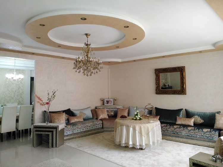 Maison à 3 niveaux à Sidi Maarouf
