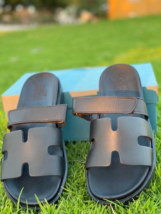 Sandale des hommes de luxe