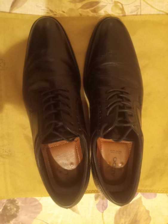Vendre Sneakers Adidas en excellent état.