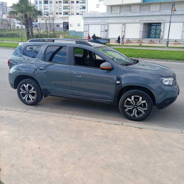 Toyota yaris essence