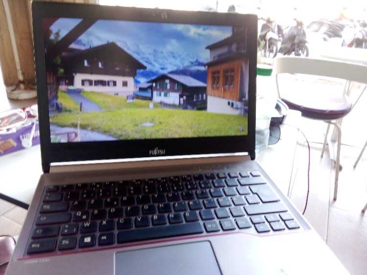 Hp i7 Ram 16 Double Graphique Disc 256 SSD