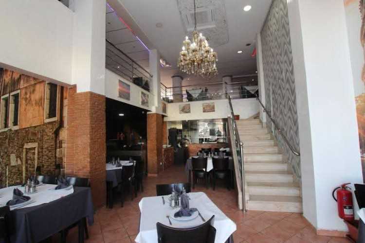 Magasin à vendre à hamza 280 m²