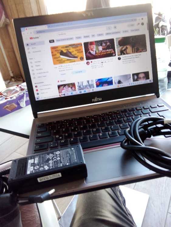 FUJITSU LIFEBOOK i7 G4 8Go RAM 256Go SSD Btterie