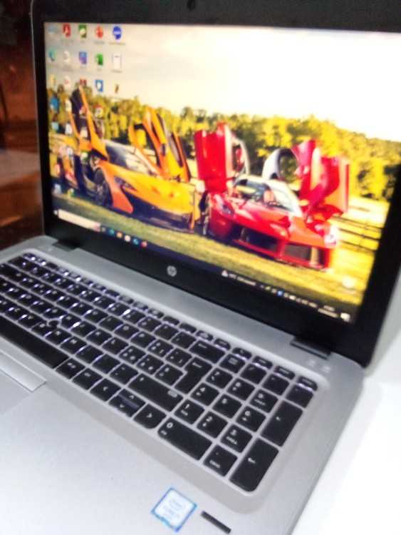 Hp i5 8eme Slime Ram 8 Disc 256 SSD batterie 6h