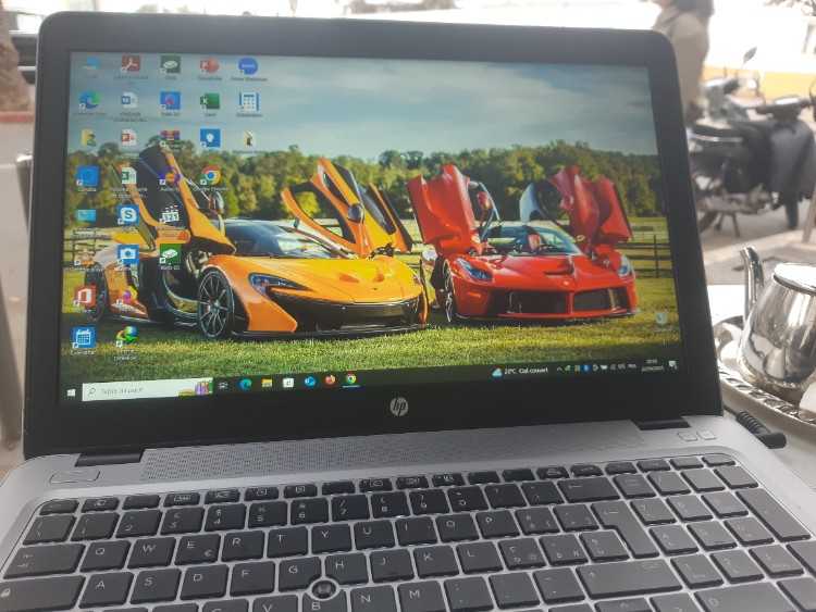 Hp i5 8eme Slime Ram 8 Disc 256 SSD batterie 6h