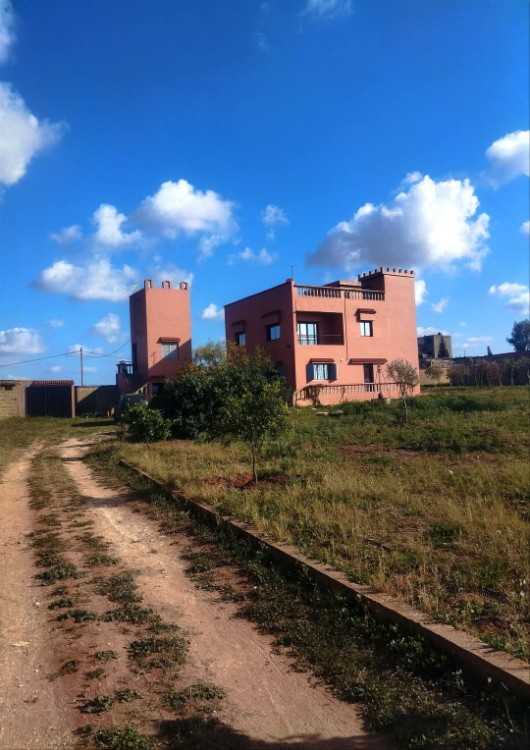 Jolie ferme clôturée a el jadida