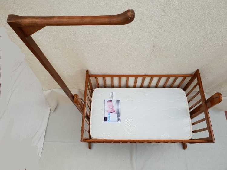 Balancelle Lit Berceau bébé bois massif et Matelas