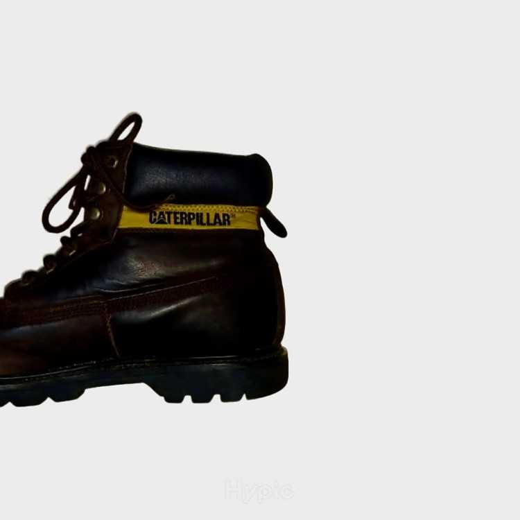 Chaussures originales Caterpillar pour homme.