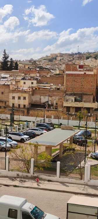 أرض بها أنقاض للبيع في المدينة القديمة بفاس