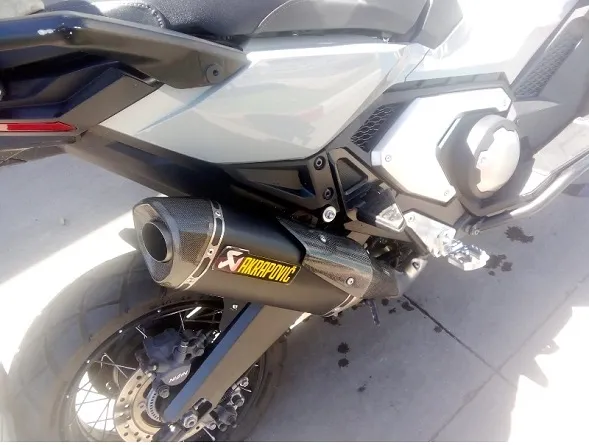 bon moto HONDA XADV 750cc très BON ETAT