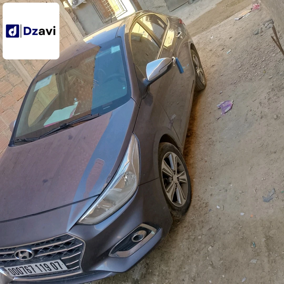 Hyundai À vendre à 7 BISKRA