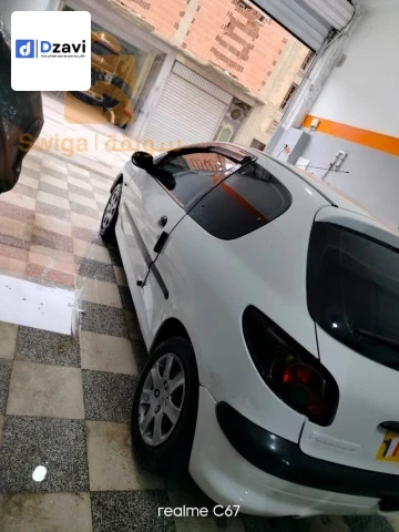 Voitures Peugeot à 19 SETIF
