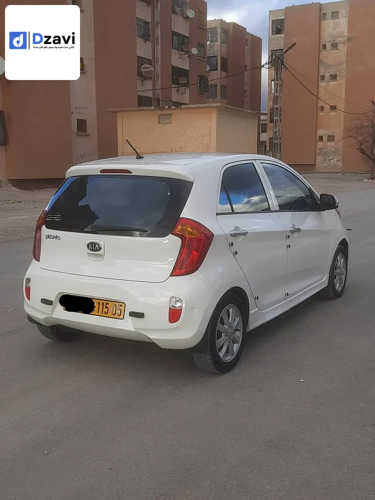 Voitures Kia à 5 BATNA