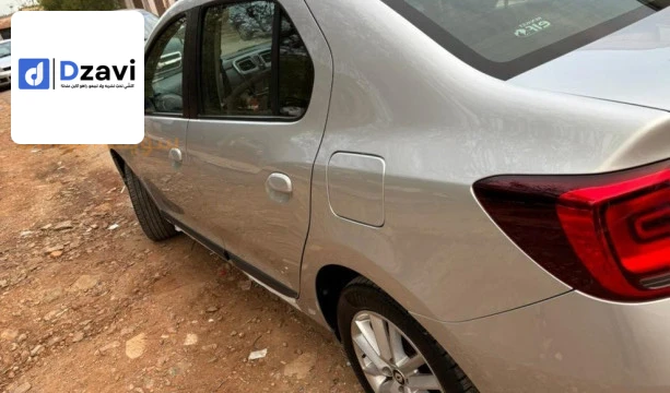 Voitures Renault à 20 SAIDA