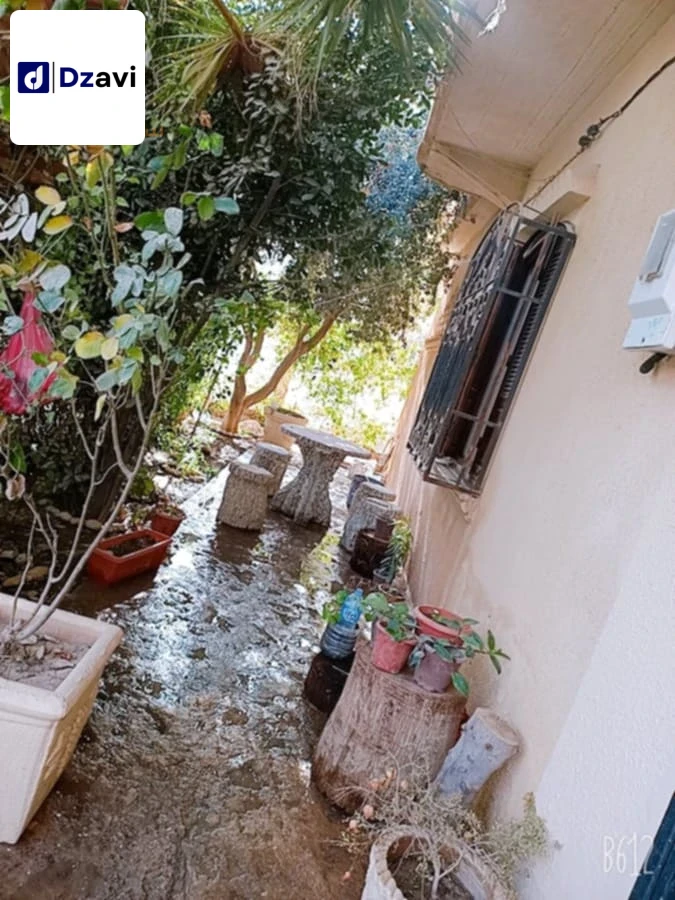 Villas À vendre à 5 BATNA