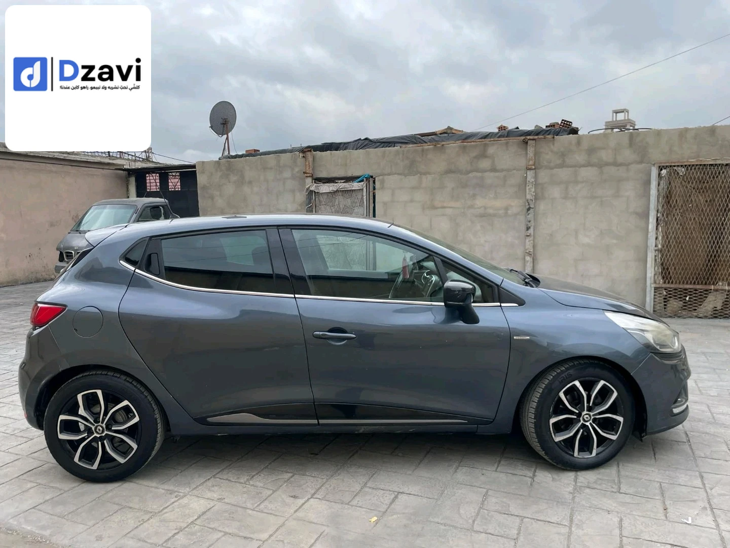 Voitures Renault à 16 ALGER