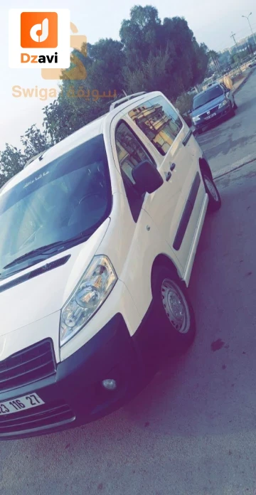 Renault À vendre à 27 MOSTAGANEM