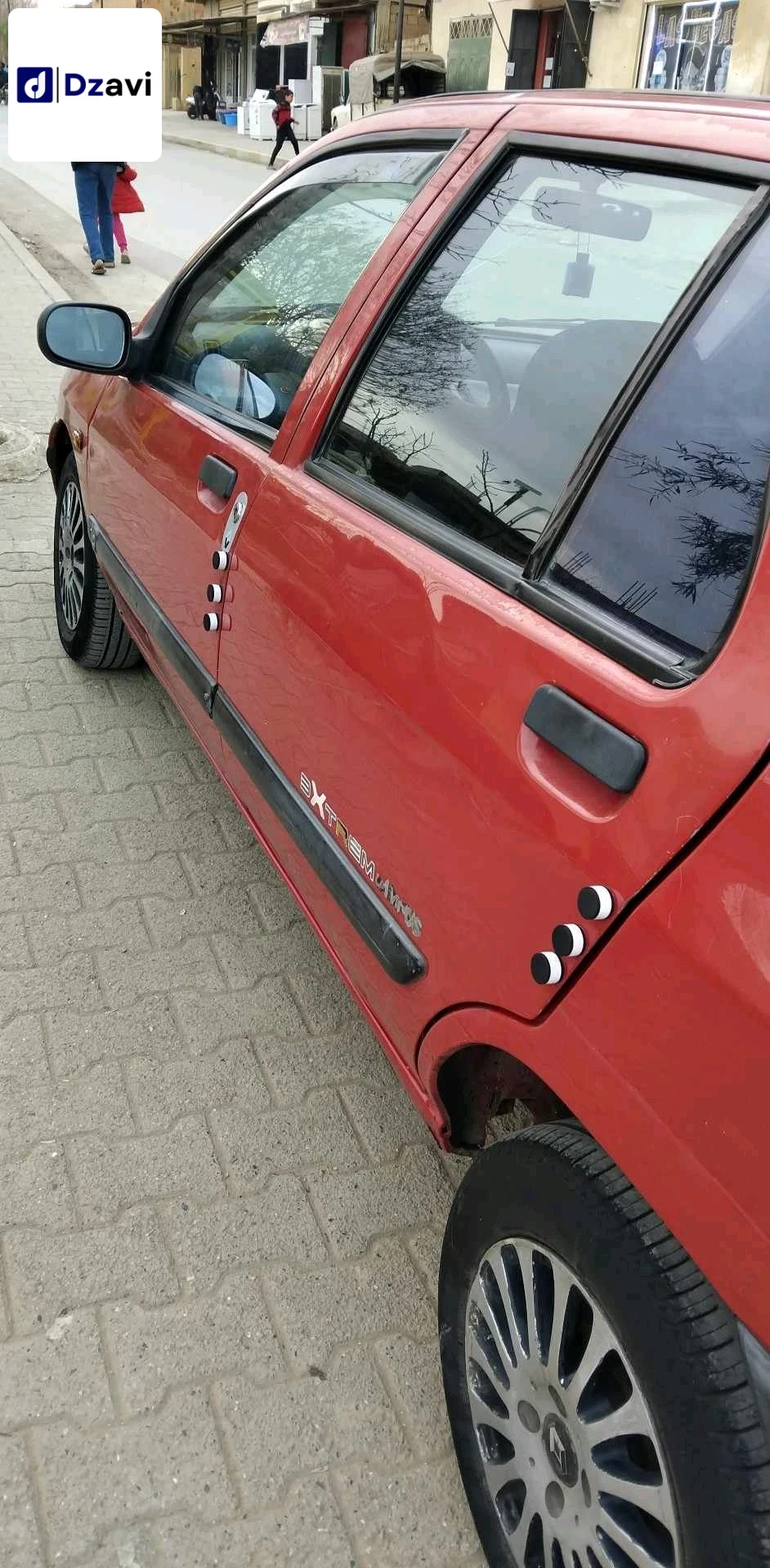 Renault À vendre à 26 MEDEA