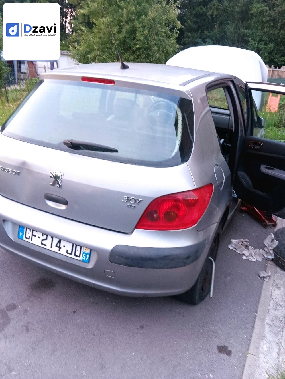 Voitures Peugeot à 6 BEJAIA