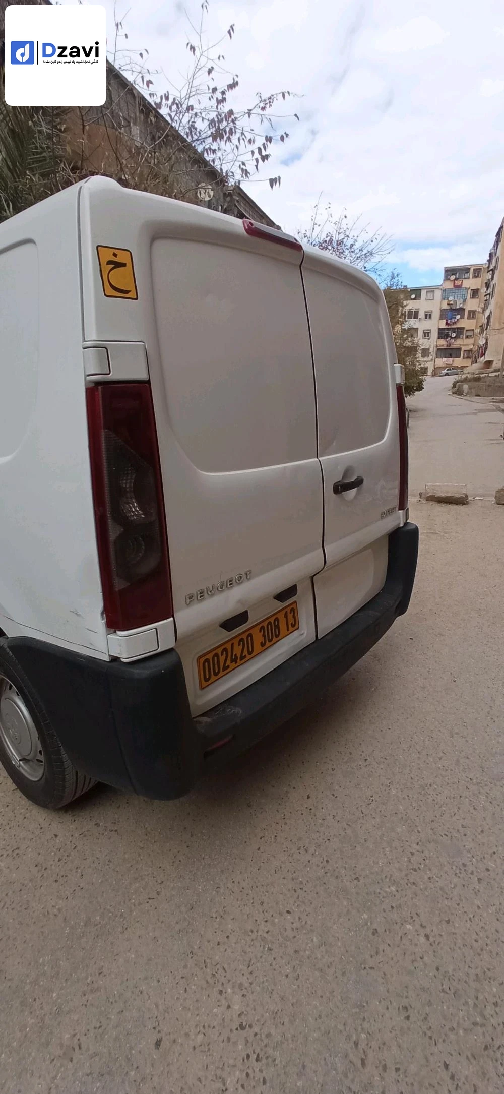 Voitures Peugeot à 13 TLEMCEN