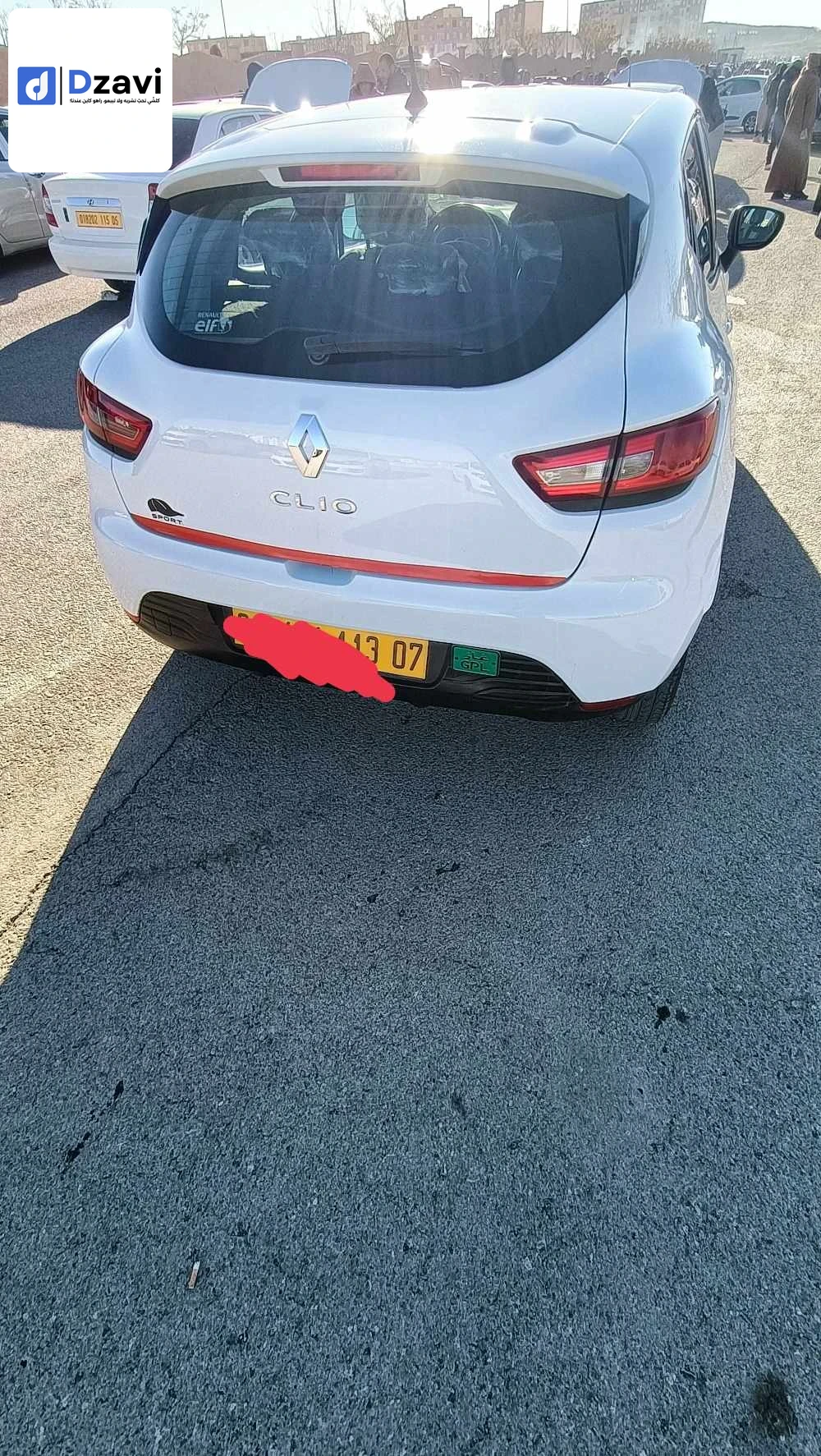 Voitures Renault à 7 BISKRA
