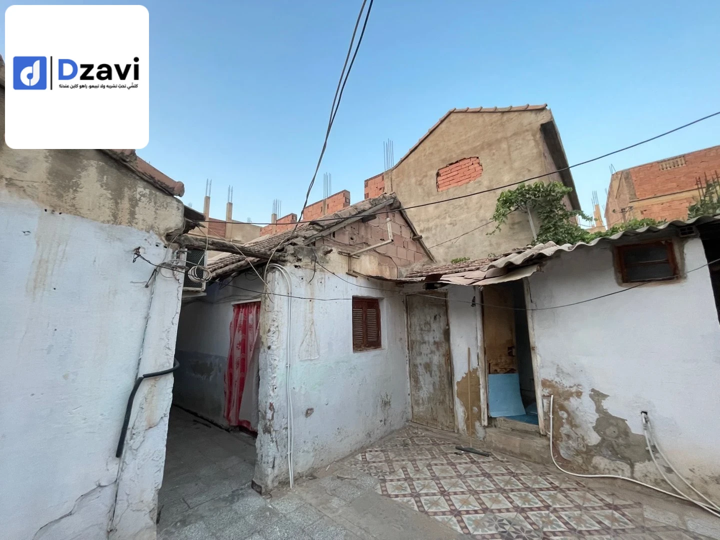 Maisons Traditionnelles À vendre à 44 AIN DEFLA superficie 300 m2