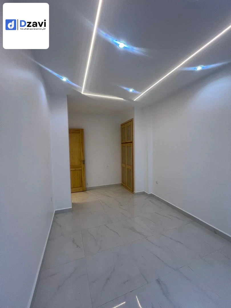 Villas À vendre à 9 BLIDA superficie 175 m2
