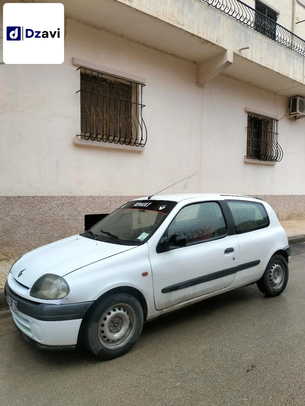 Renault À vendre à 29 MASCARA