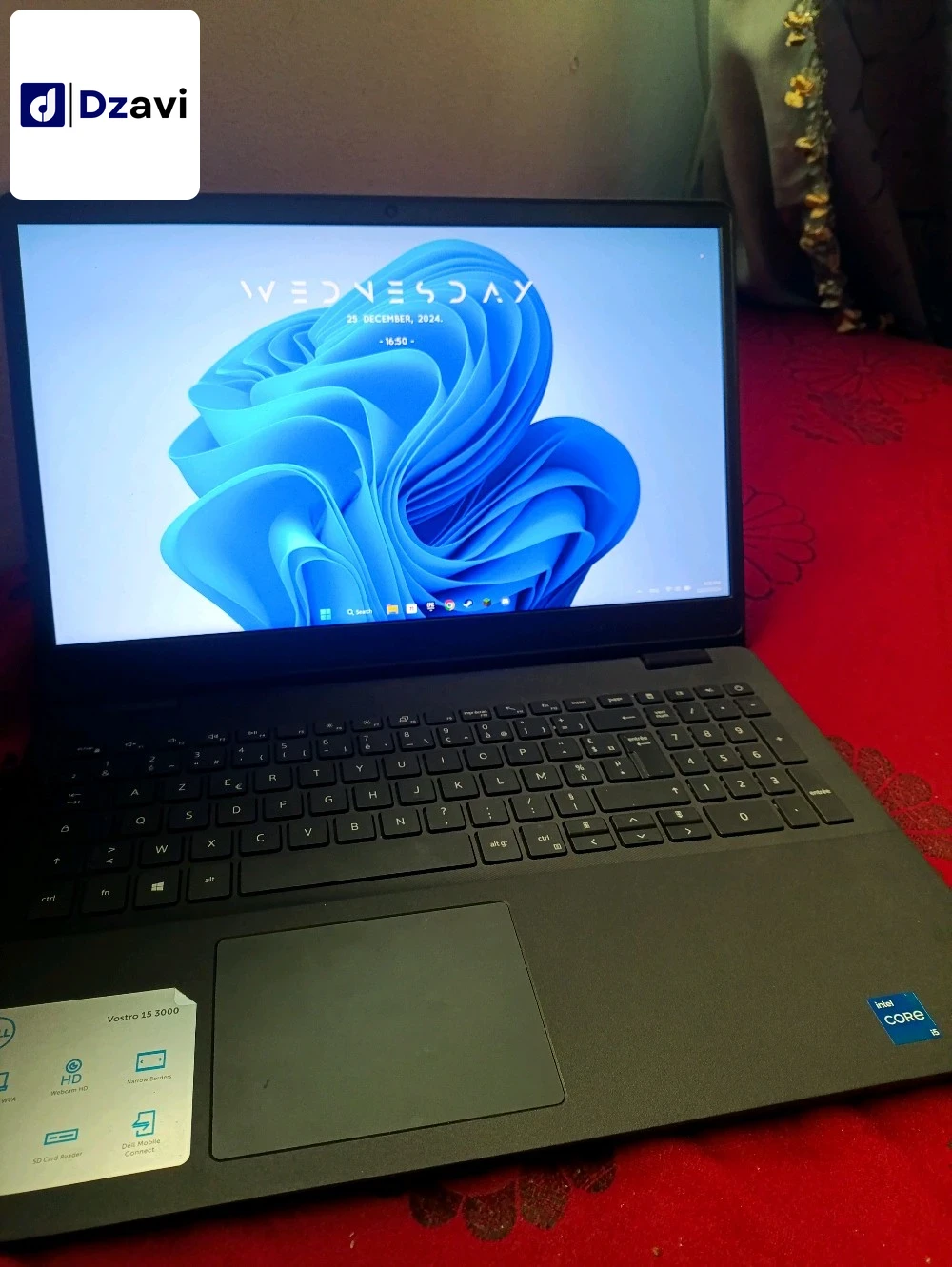 DELL VOSTRO 3500 Processeur: Intel Core i5-1135G7 @ 2.4 GHz RAM:16 GB DDR4 DiskDur: 256GB Nvme/m.2 (samsung) + 500GB Hdd Écran: 15,6" FHD (1920 x 1080) Graphics 1: Intel Iris Xe Graphics System: Windows 11 Pro 64-Bits